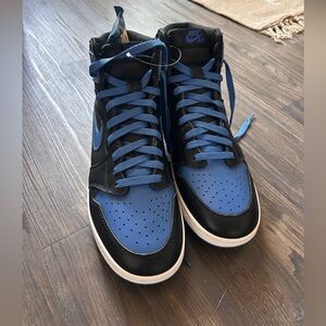 Nike Air Jordan 1 Men's Black and Blue High-Top Sneakers 10.5
